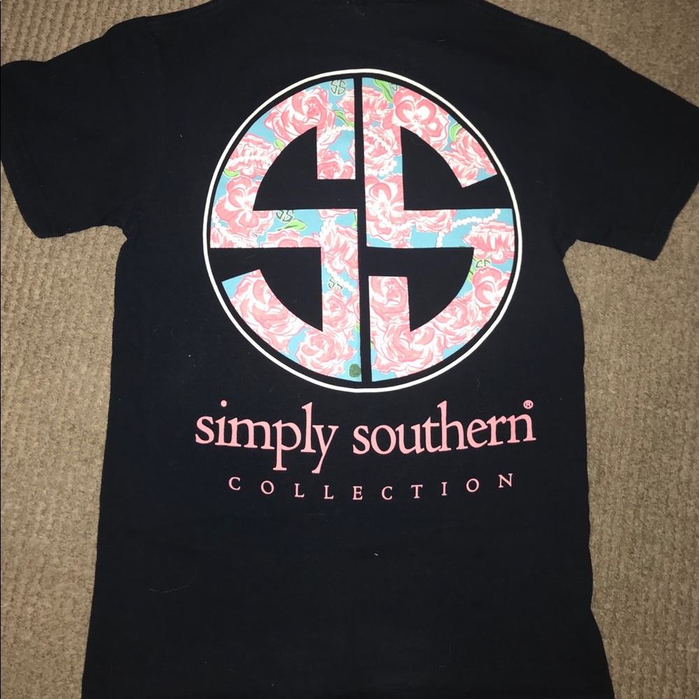 Simply Southern t-shirt (size small, navy blue)